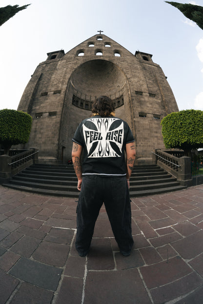 Playera negra "The Silent Supper"